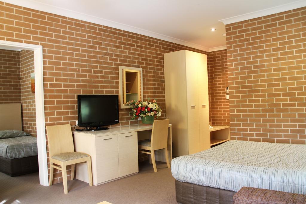 Imperial Motel Bowral Room photo